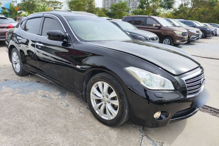 Used Infiniti M Series 2011 M25 Luxury Model