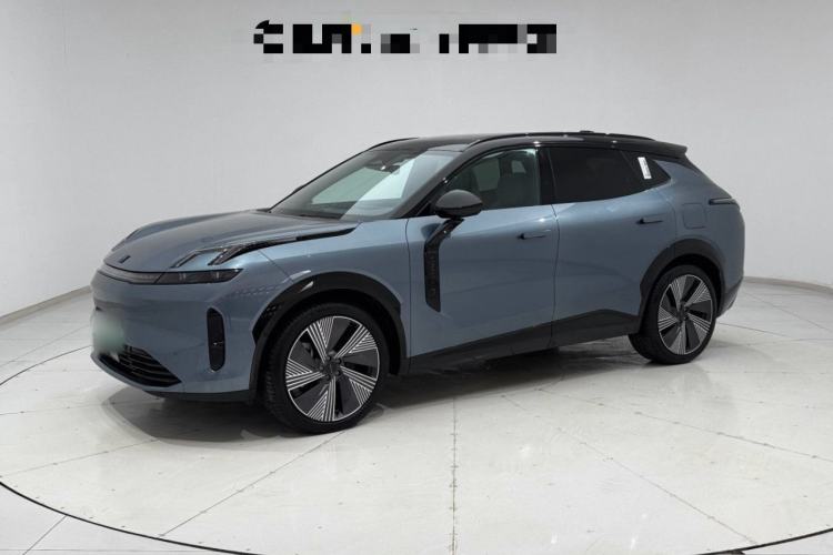 Used Lynk & Co 08 EM-P 2025 220 km All-Wheel-Drive Performance Halo