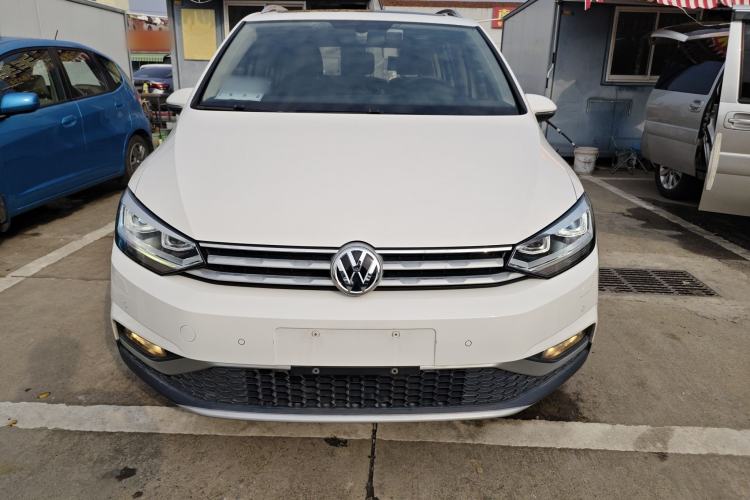 Used Volkswagen Touran 2018 Volkswagen Touran L 280TSI DSG Boundary Edition 7 Seats China VI Standard