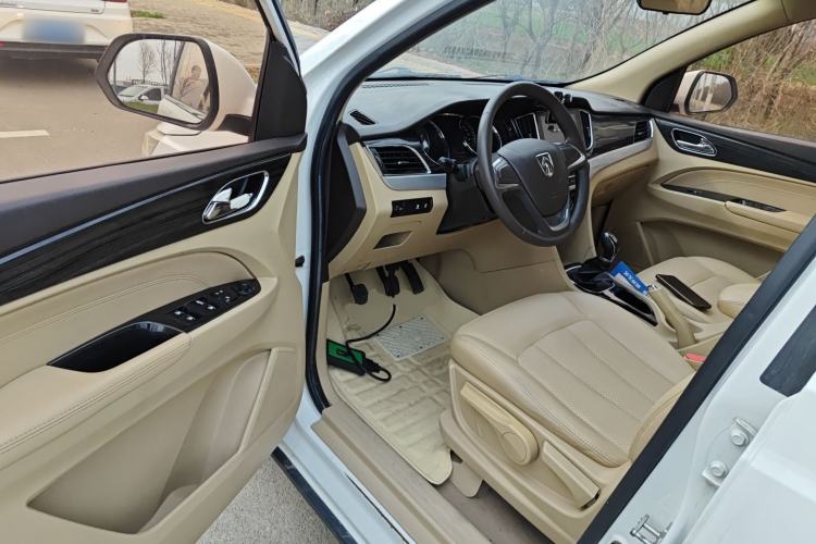 Used Baojun 730 2016 1.5L Manual Comfort Version 7 Seats China V Emission Standard