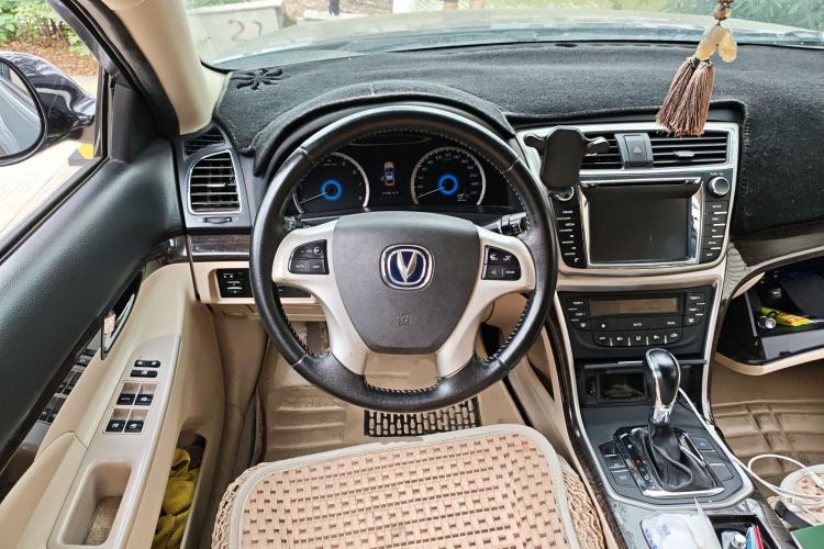Used CHANGAN Raeton 2014 1.8T Automatic Elite Anniversary Edition China V Standard Steering Wheel