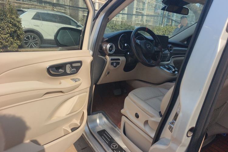 Used Mercedes-Benz V-Class 2016 V 260 Avantgarde Edition