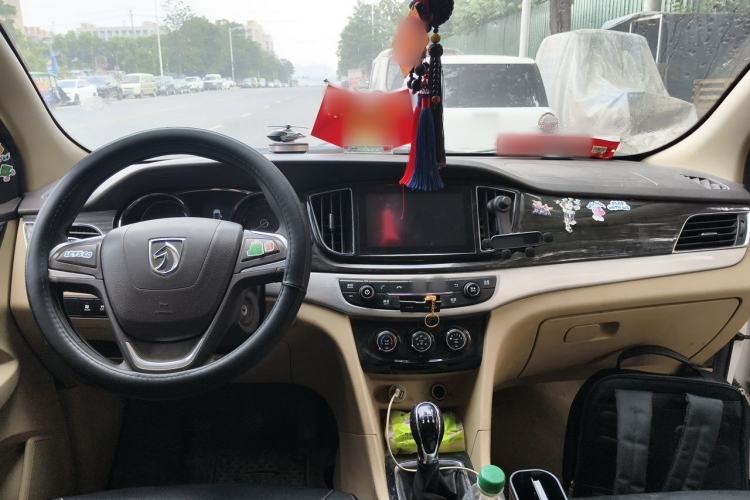 Used Baojun 730 2016 1.5L Manual Comfort Version 7 Seats China V Emission Standard