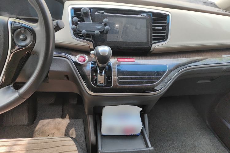 Used Honda Odyssey 2015 Updated Version 2.4L Smart Edition
