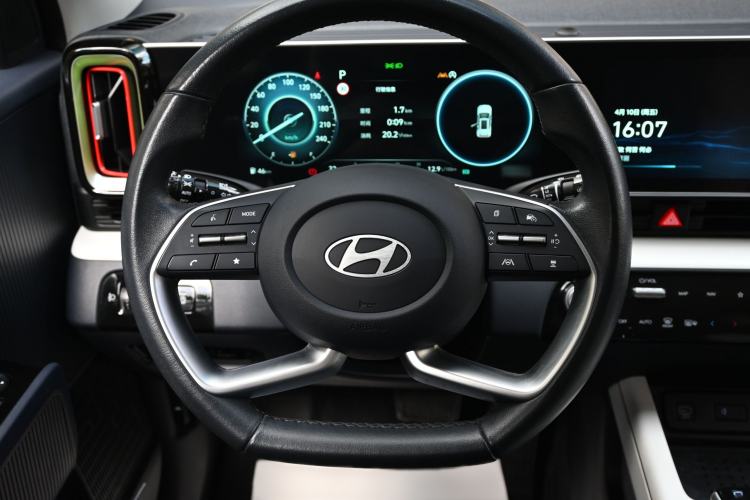 Used Hyundai ix35 2023 Musso 2.0L Flagship Edition TOP Interior 5