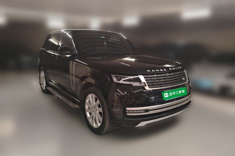 Used Land Rover Range 2024 3.0 L6 360 PS Grand Edition Front Right 45 Deg