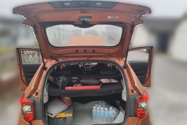 Used Brilliance H220 2014 1.5L AMT Sunroof Version
