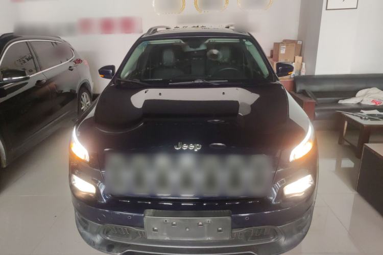 Used Jeep Cherokee 2017 2.0L Superior Edition