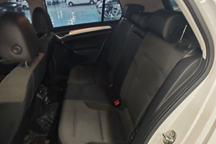 Used Volkswagen Golf 2020 Zhiai Edition 280TSI DSG Comfort Model Left Rear Seat