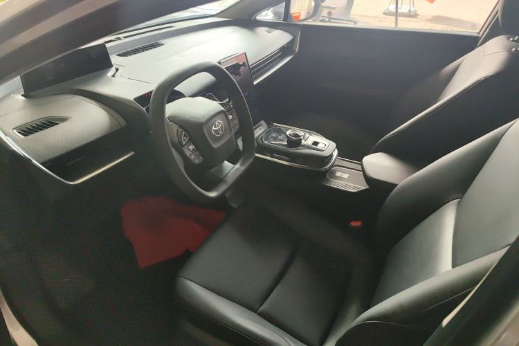 Used Toyota bZ3 2023 517 km Elite PRO Driver Seat