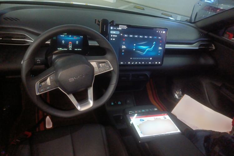 Used BYD e7 2025 Model 520 Smart Travel Edition