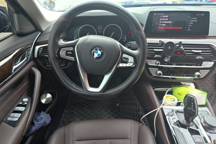 Used BMW 5 Series 2019 525Li Luxury Package
