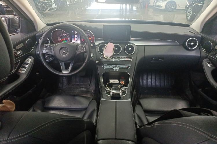Used Mercedes-Benz C-Class 2018 C 200 L Sport Edition Center Console