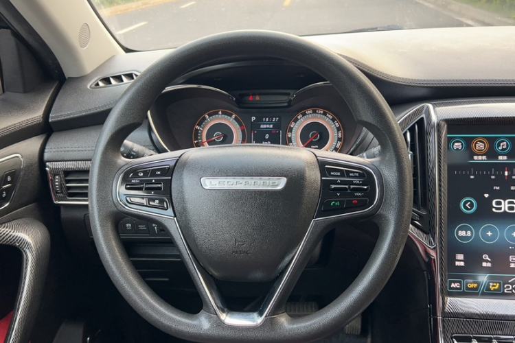 Used Leopaard CS9 2017 1.5L CVT Fashion Edition
