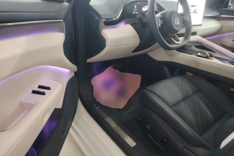 Used Zeekr 001 2025 YOU Edition 100 kWh All-Wheel Drive Driver Seat