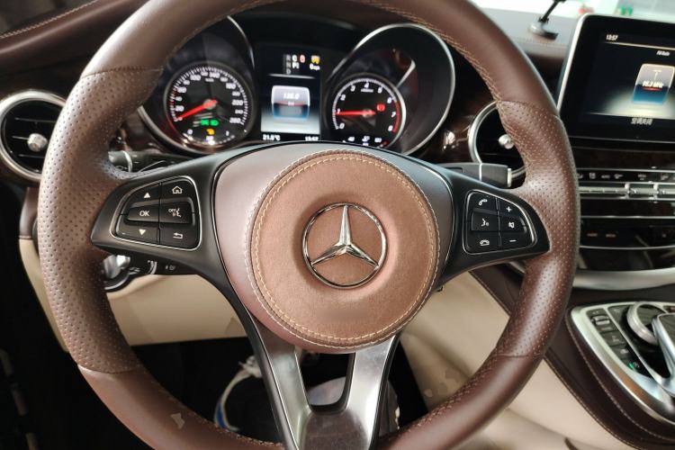 Used Mercedes-Benz V-Class 2017 V 260 Prestige Edition
