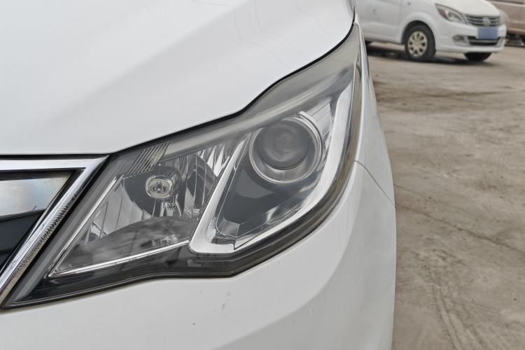 Used CHANGAN KAICHENG Oushang A600 2016 1.5L Manual Luxury 7-Seater Left Front Headlight