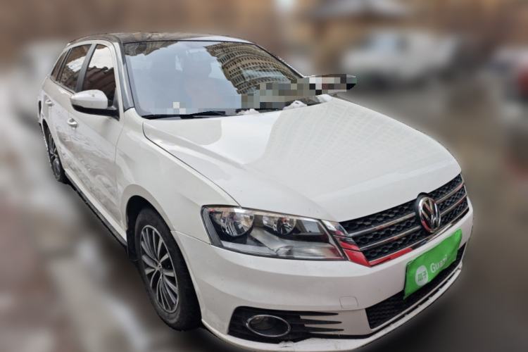 Used Volkswagen Gran Lavida 2014 1.4TSI Automatic Sport Edition Front Right 45 Deg