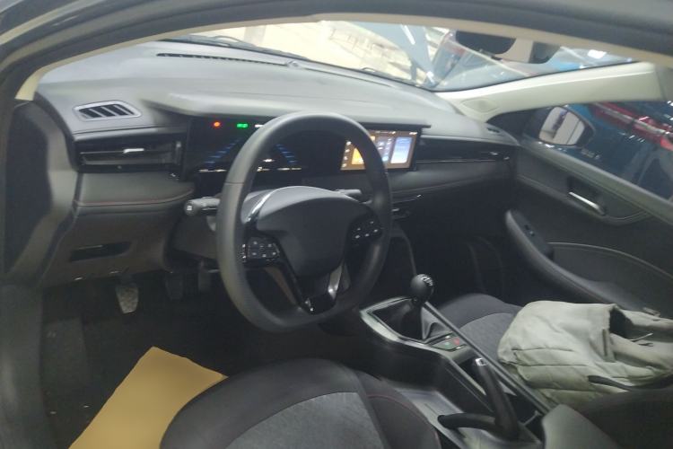 Used Roewe i5 2023 1.5L Manual Comfort Edition