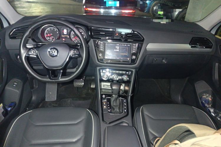 Used Volkswagen Tiguan L 2017 330TSI Automatic Two-Wheel Drive Flagship Edition
