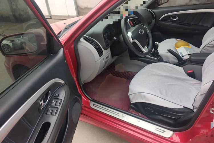 Used Soueast V3 Lingyue 2015 1.5L Manual Style Edition Driver Seat