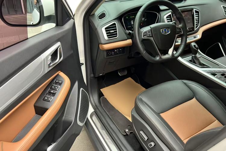 Used Geely Auto Vision X6 2018 1.4T CVT 4G Connected Flagship Edition
