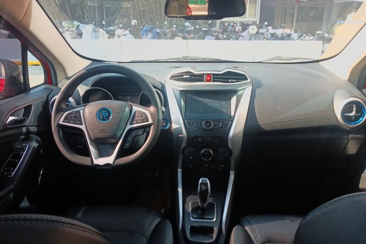 Used BYD Yuan New Energy 2019 EV360 Smart Connect Leading Model Interior 2