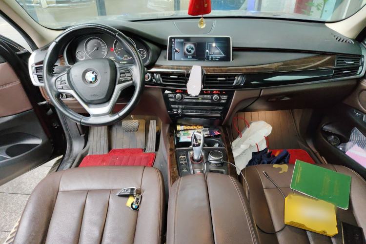 Used BMW X5 2017 xDrive35i Elegant Edition Center Console