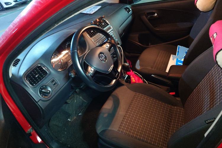 Used Volkswagen Polo 2016 1.6L Automatic Comfort Model Left Front Seat