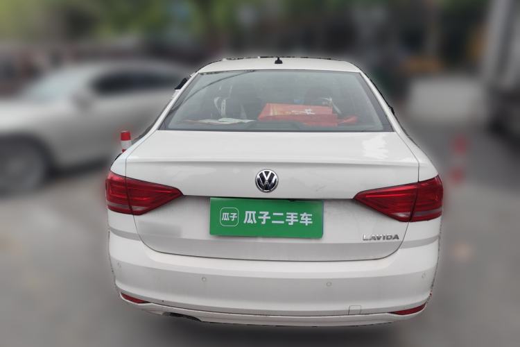 Used Volkswagen Lavida 2017 1.6L Manual Fashion Edition