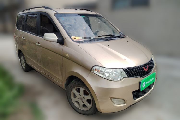 Used Wuling Hongguang 2010 1.2L Comfort Edition China IV Front Right 45 Deg