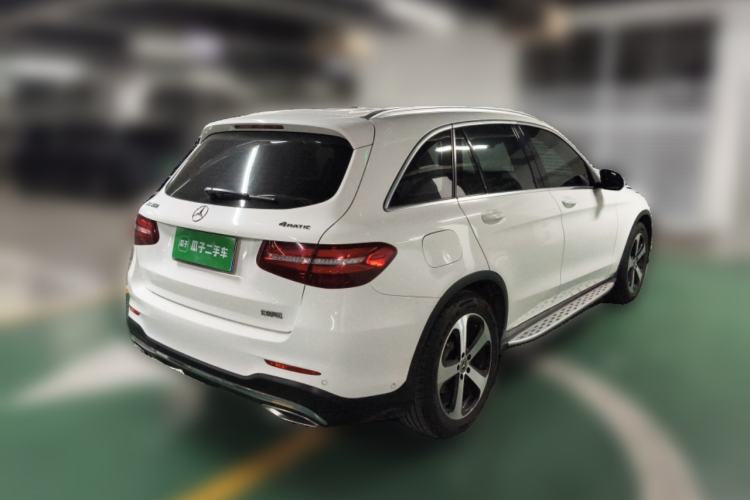 Used Mercedes-Benz GLC 2018 Facelift GLC 260 4MATIC Luxury Edition
