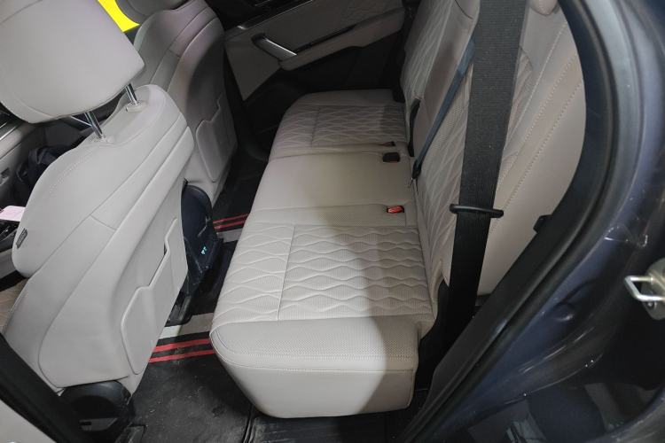 Used BYD Tang New Energy 2024 DM-i Glory Edition 112KM Prestige Model