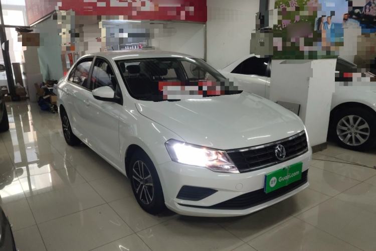 Used Volkswagen Jetta 2017 1.5L Manual Fashion Edition
