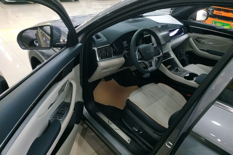 Used BYD Song PLUS New Energy 2024 Honor Edition EV 520km Flagship Model
