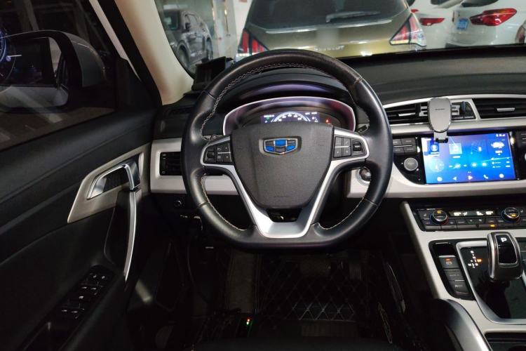 Used Geely Auto Emgrand X7 Sport 2020 1.8TD DCT Two-Wheel Drive Smart Connect 4G-Enabled Version
