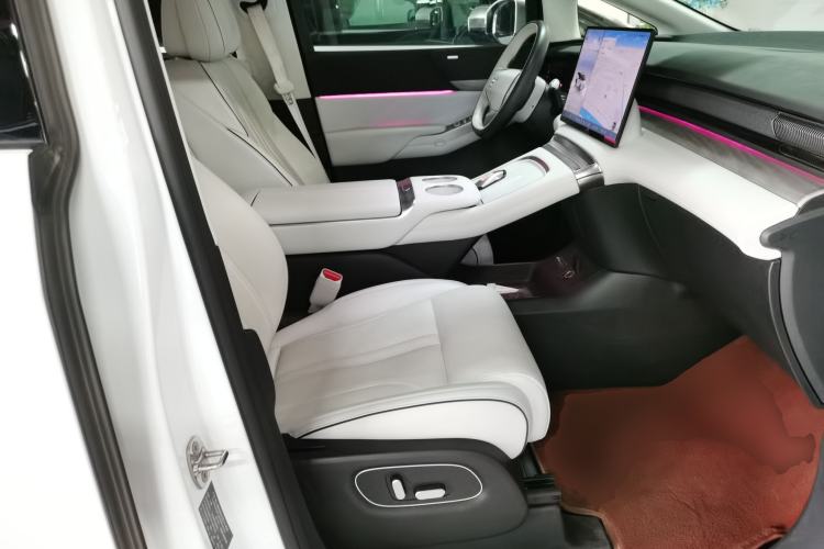 Used XPeng X9 2024 702 Ultra-Long Range Pro