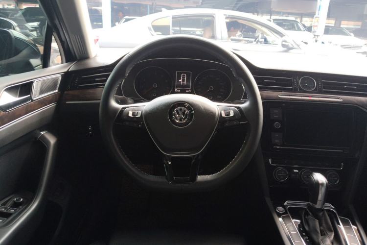 Used Volkswagen Magotan 2019 380TSI DSG Luxury Model China V Standard