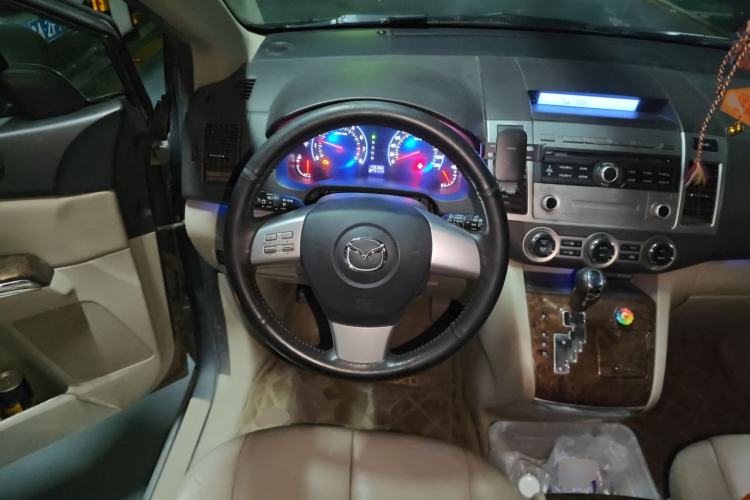 Used Mazda 8 2011 2.3L Ultimate Edition

