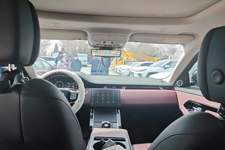 Used Land Rover Range Rover Evoque 2024 Aurora L 249 PS Prestige Light-Chasing Edition