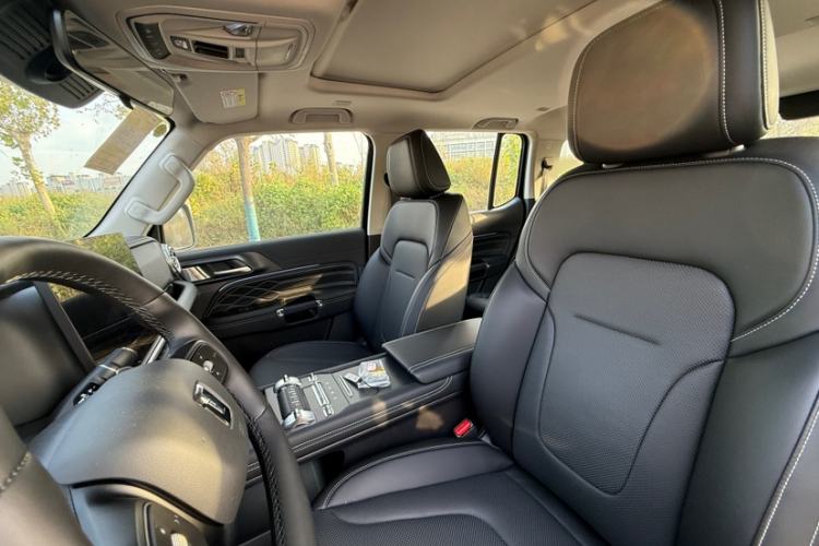 Used Tank 300 2025 2.4T Diesel Version
