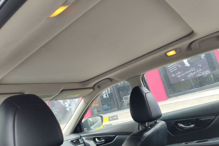 Used Nissan X-Trail 2019 2.0L CVT Smart Connect Comfort Edition 2WD
