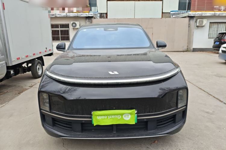 Used Li Auto L8 2023 Pro Model
