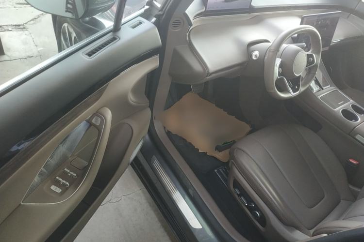 Used Hima Luxeed R7 2025 Range-Extended Version 251 km Max
