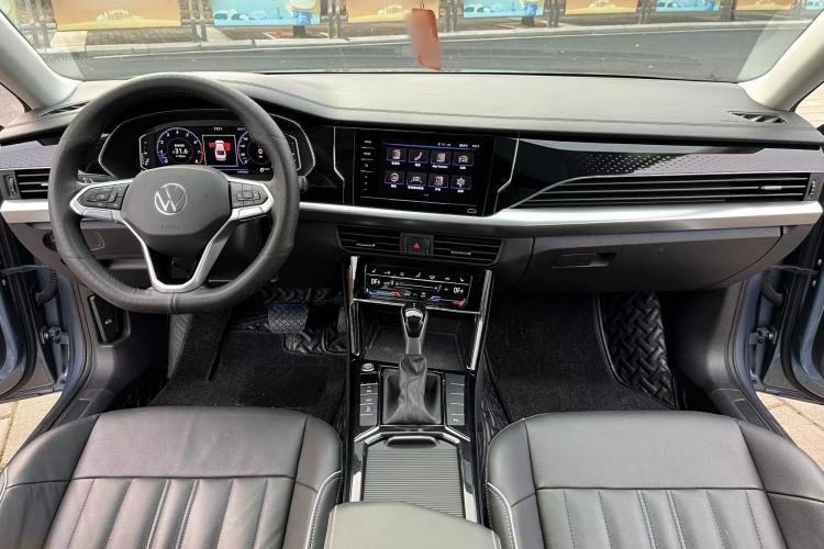 Used Volkswagen Passat 2022 330TSI Starry Elite Edition Custom Version Interior 1