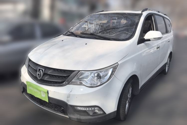 Used Baojun 730 2014 1.5L manual luxury trim 7 seats