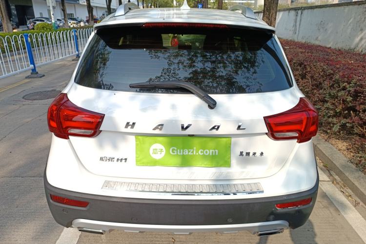 Used Haval H1 2015 1.5L AMT Luxury Model
