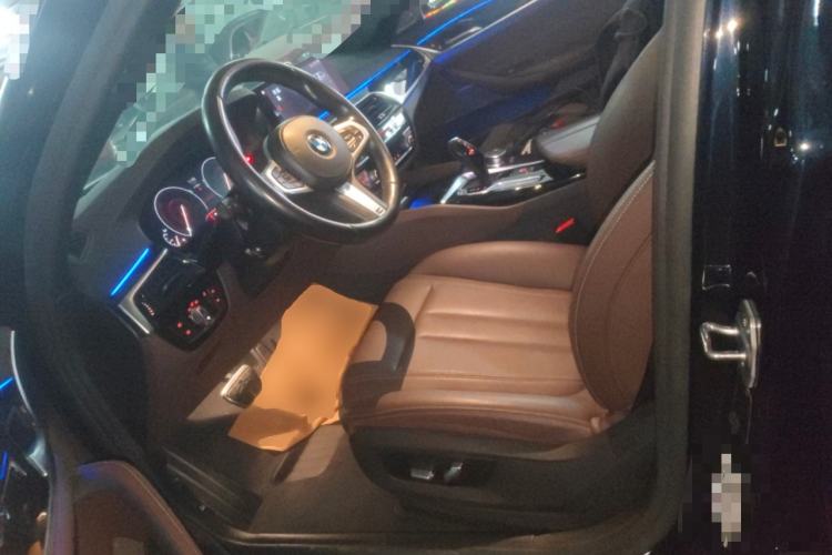 Used BMW 5 Series 2019 525Li M Sport Package Left Front Seat