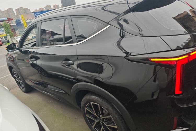 Used SOL X8 PLUS 2023 1.5 TGDI DCT Smart Home Edition 7-Seater