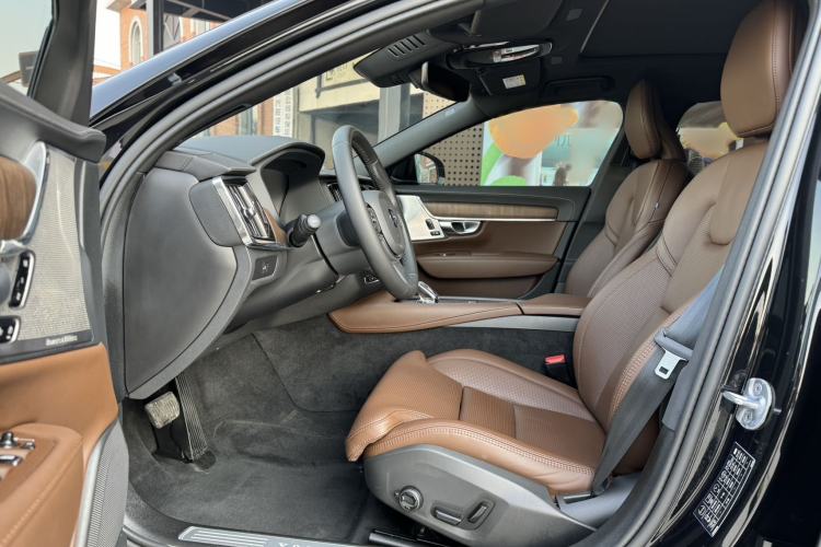 Used Volvo S90 2024 B5 Luxury Smart Edition